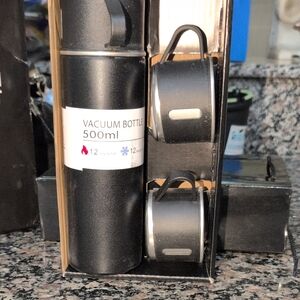 Vacuum. Flask Set Black New In Box